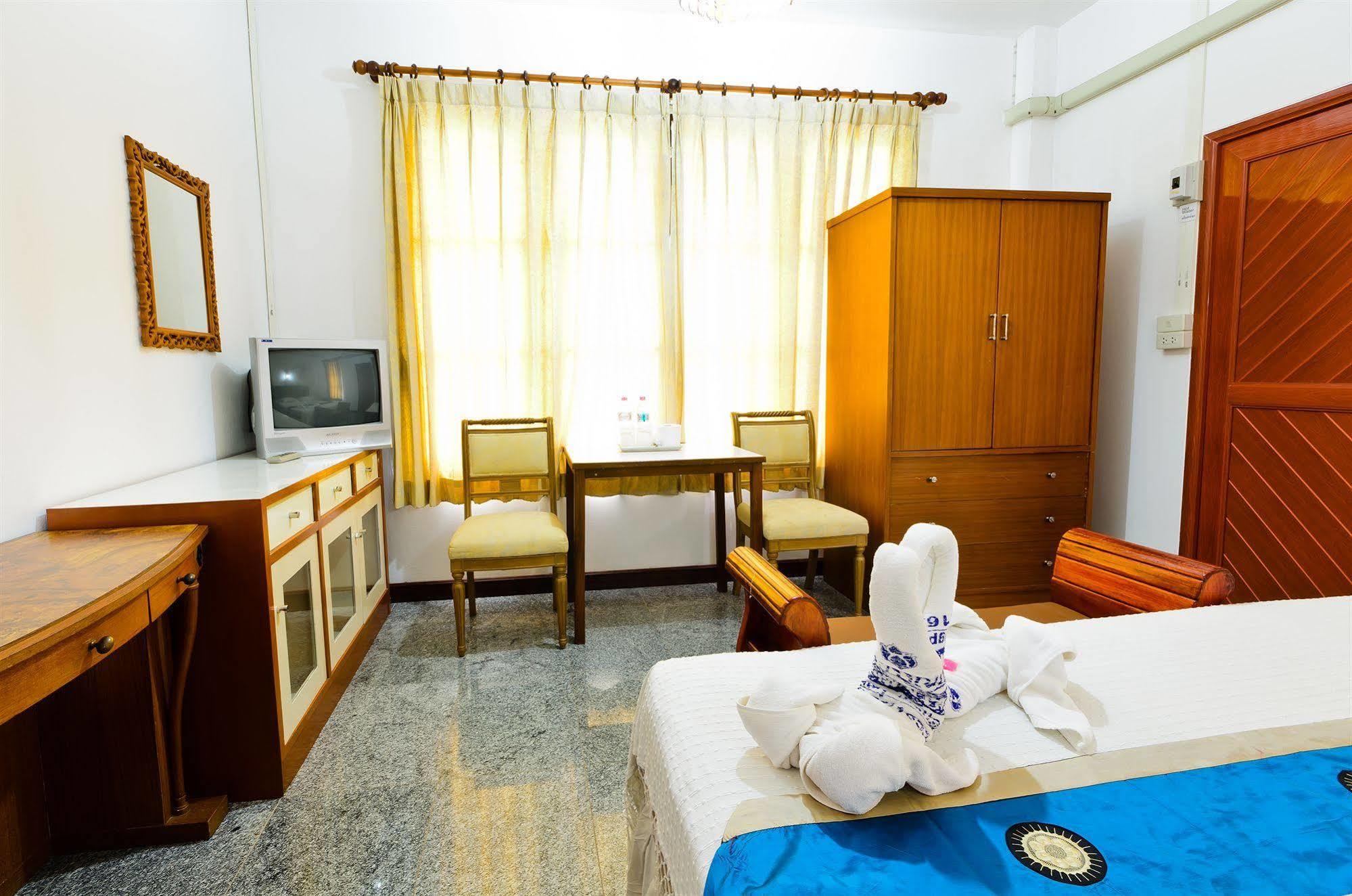 Sananwan Beach B&B Bang Saphan Noi Exterior foto