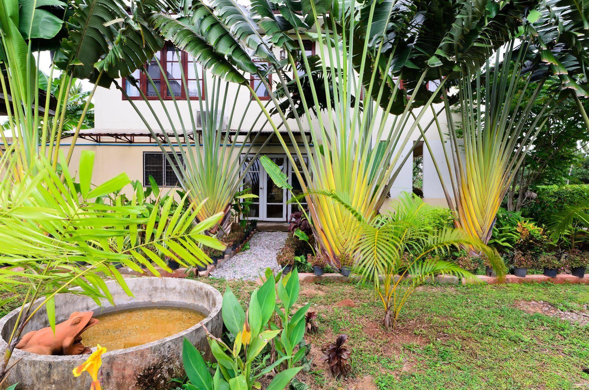 Sananwan Beach B&B Bang Saphan Noi Exterior foto